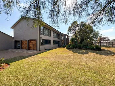 7 Bedroom House For Sale in Boksburg - RlZZ.webp