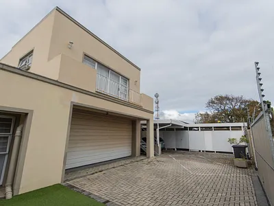 3 Bedroom House For Sale in Port Elizabeth - IbJX.webp