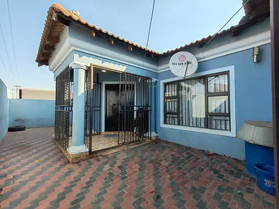 3 Bedroom House For Sale in Benoni - 8Xi3.webp