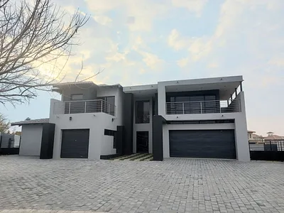 5 Bedroom House For Sale in Pretoria - pM6x.webp