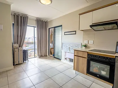 1 Bedroom Apartment For Sale in Pretoria - R8SQ.webp