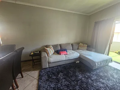 2 Bedroom Apartment For Sale in Sandton - UdtB.webp