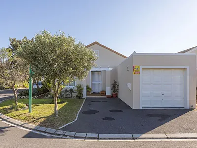 2 Bedroom House For Sale in Blouberg - 3u0N.webp