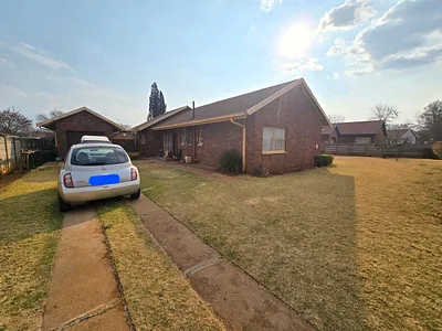 3 Bedroom House For Sale in Benoni - kdkl.webp
