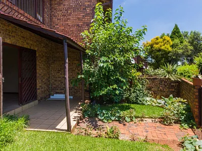 2 Bedroom Townhouse For Sale in Germiston - zitH.webp