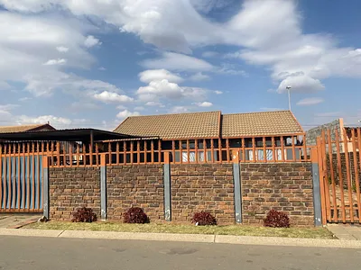 3 Bedroom House For Sale in Benoni - DCfi.webp