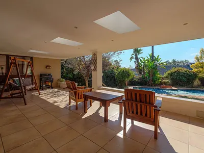4 Bedroom House For Sale in Sandton - Z2dL.webp
