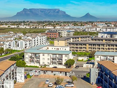 2 Bedroom Apartment For Sale in Blouberg - 052y.webp