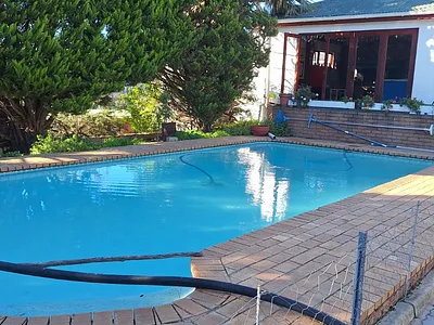 5 Bedroom House For Sale in Piketberg - PGr5.webp