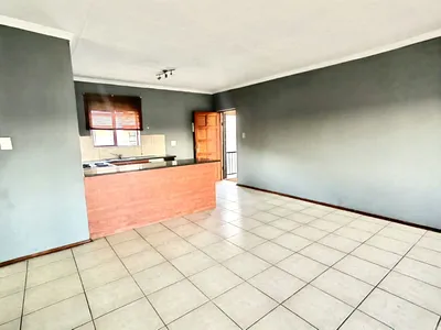 2 Bedroom Apartment For Sale in Akasia - a2Y8.webp