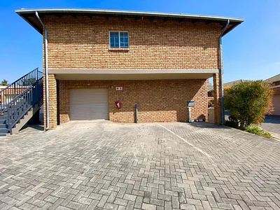 2 Bedroom Apartment For Sale in Centurion - r9cr.webp