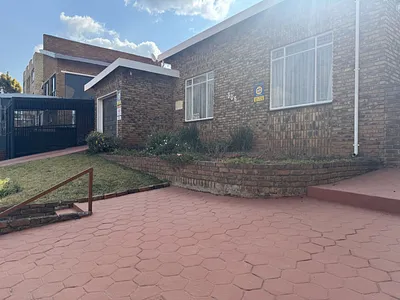 3 Bedroom House For Sale in Centurion - ggAs.webp
