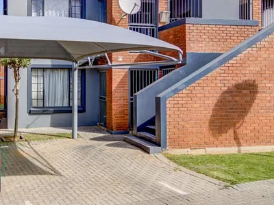 2 Bedroom Apartment For Sale in Kempton Park - AauQ.webp