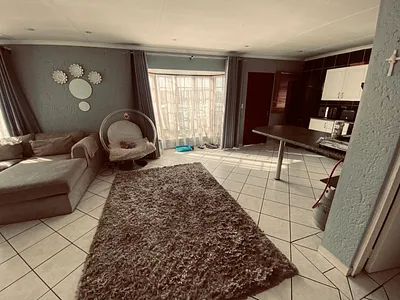 2 Bedroom Townhouse For Sale in Boksburg - A16M.webp