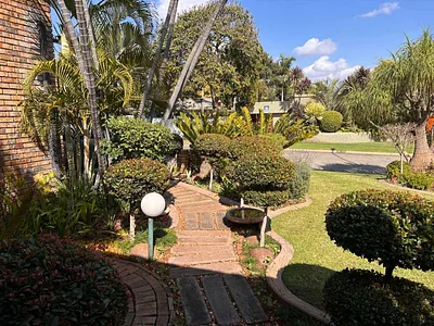 5 Bedroom House For Sale in Polokwane - RzQN.webp