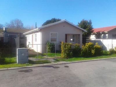 3 Bedroom House For Sale in Robertson - img