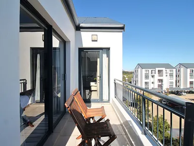 1 Bedroom Apartment For Sale in Somerset West - img