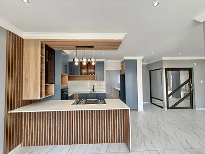5 Bedroom House For Sale in Pretoria - eFHj.webp