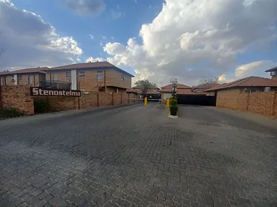 2 Bedroom Townhouse For Sale in Pretoria - w7Gr.webp