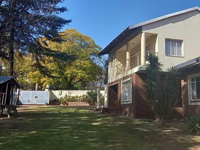 8 Bedroom House For Sale in Randburg - Z9BV.webp