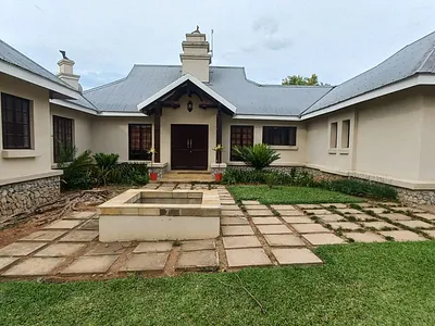 4 Bedroom House For Sale in Hazyview - img