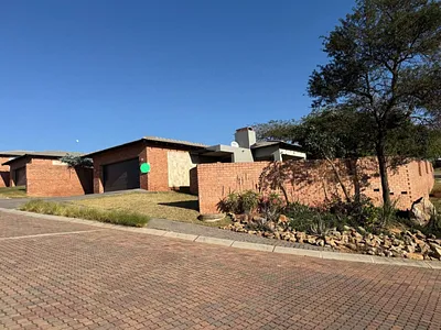 3 Bedroom House For Sale in Sonheuwel, Nelspruit - img