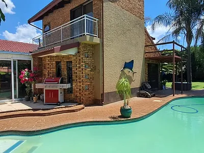 4 Bedroom House For Sale in Boksburg - BxP7.webp