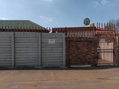 6 Bedroom House For Sale in Brakpan - img
