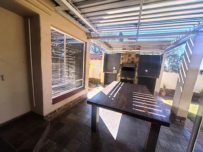 3 Bedroom Townhouse To Rent in Centurion - img