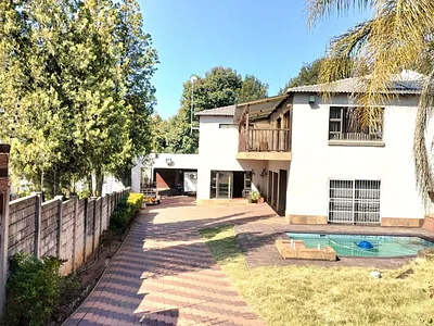 5 Bedroom House For Sale in Krugersdorp - img