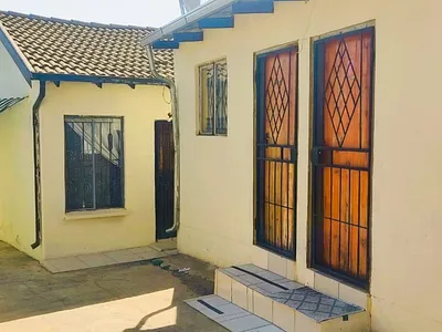 2 Bedroom House For Sale in Midrand - jKP1.webp