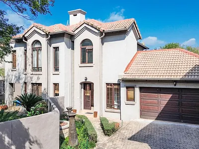 3 Bedroom Townhouse For Sale in Centurion - tfZk.webp