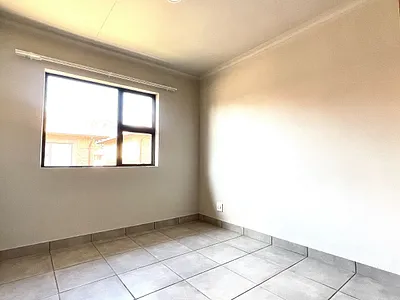 3 Bedroom Townhouse For Sale in Pretoria - Fppj.webp