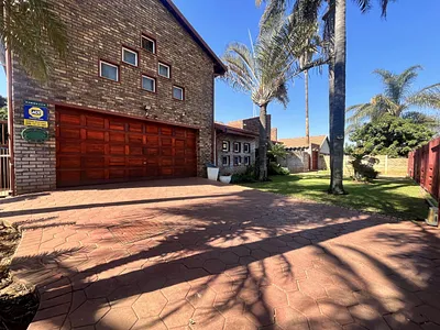 4 Bedroom House For Sale in Pretoria - 7g1M.webp