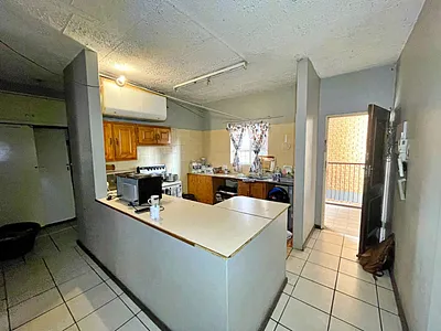 2 Bedroom Apartment For Sale in Pretoria - S1Zi.webp