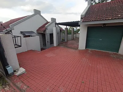 3 Bedroom House For Sale in Sonheuwel, Nelspruit - JRcq.webp
