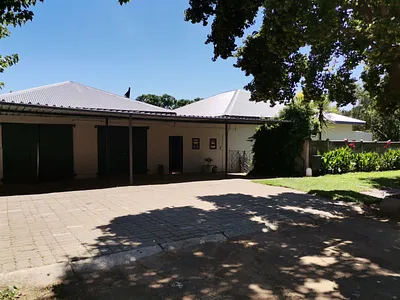 4 Bedroom House For Sale in Lindley - XPhw.webp