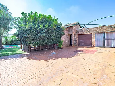 3 Bedroom House For Sale in Pretoria - AVcH.webp
