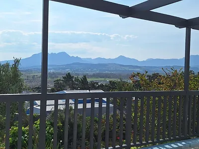 2 Bedroom House For Sale in Gordons Bay - Xcze.webp