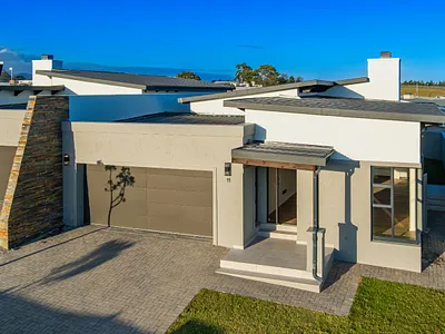 3 Bedroom House For Sale in George - 6mWU.webp