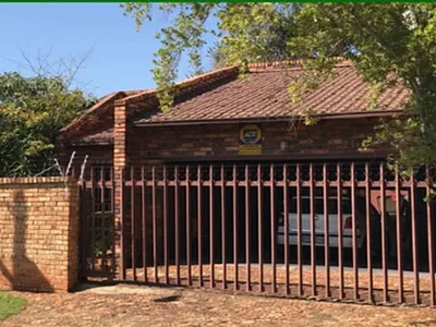 3 Bedroom House For Sale in Roodepoort - MoJ7.webp