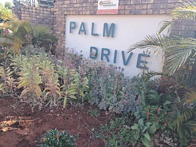 3 Bedroom Townhouse For Sale in Pretoria - 0j5i.webp