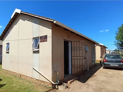 2 Bedroom House For Sale in Walkerville - rEkk.webp