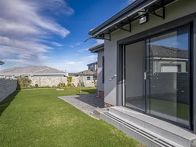 3 Bedroom House For Sale in Jeffreys Bay - 6Vy8.webp