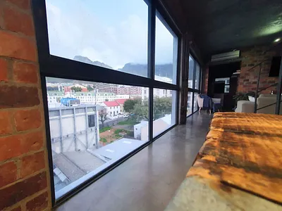 2 Bedroom Apartment For Sale in Cape Town - JeuY.webp