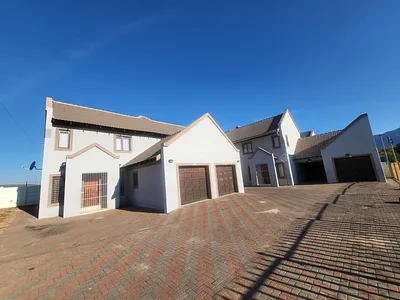Townhouse For Sale in Burgersfort - 20pJ.webp