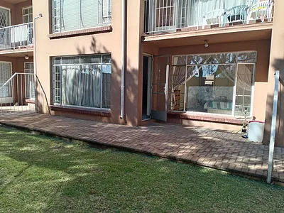 2 Bedroom Apartment For Sale in Roodepoort - pI2X.webp