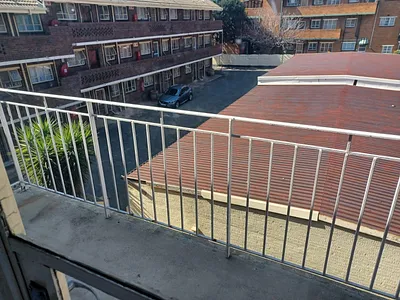 2 Bedroom Apartment For Sale in Kempton Park - irt9.webp