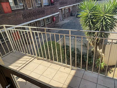2 Bedroom Apartment For Sale in Kempton Park - jAJX.webp