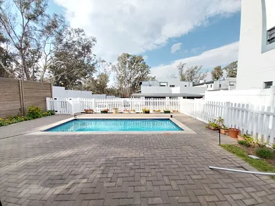 2 Bedroom Apartment For Sale in Sandton - uSQP.webp